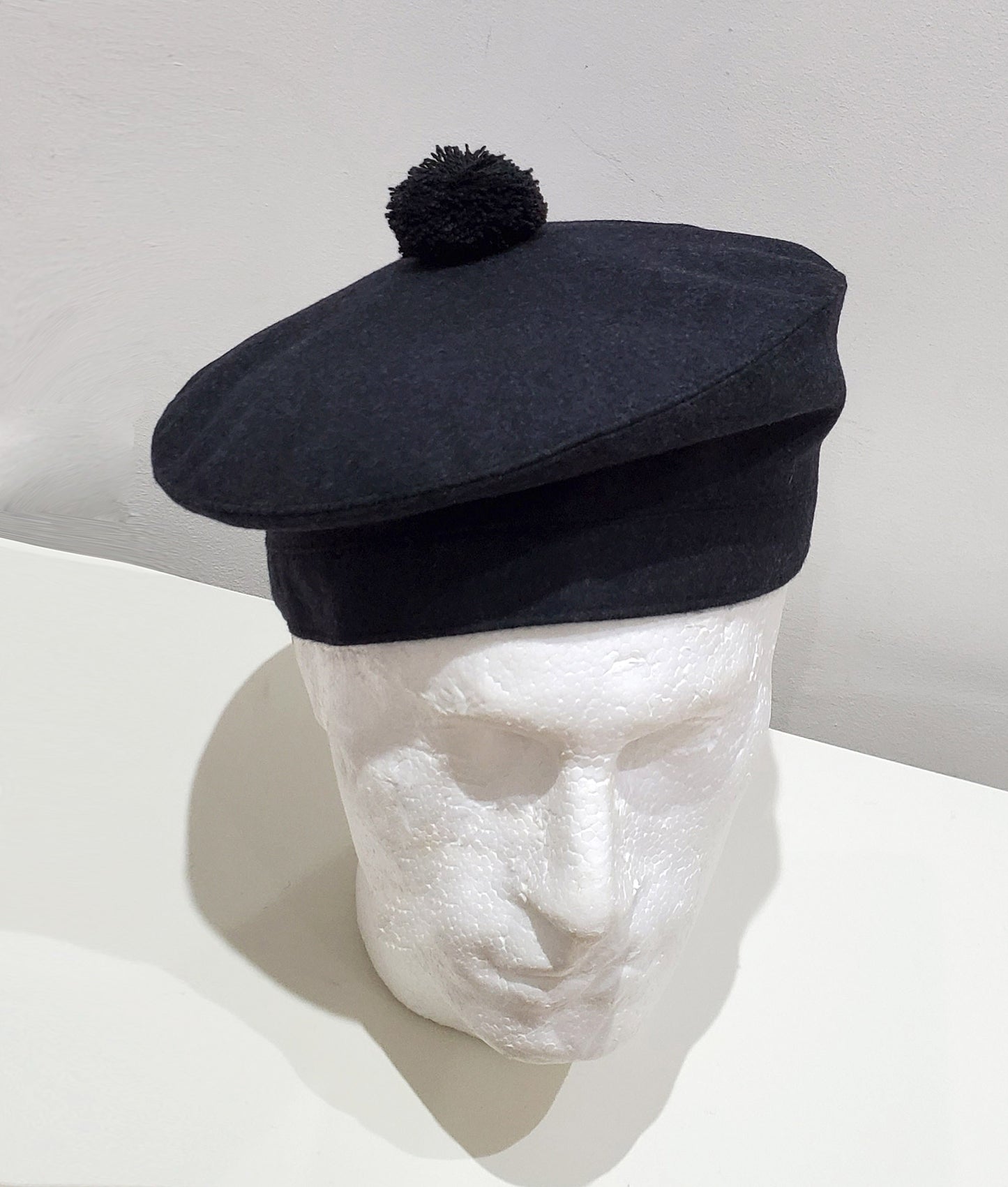 Scottish Men's Tam O'Shanter Hat, Black Scott's Tam